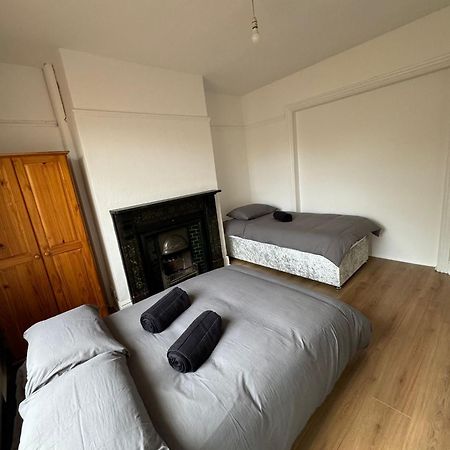 Very Nice Triple Room At 2 Iveragh Rd-5 Dublín Exterior foto